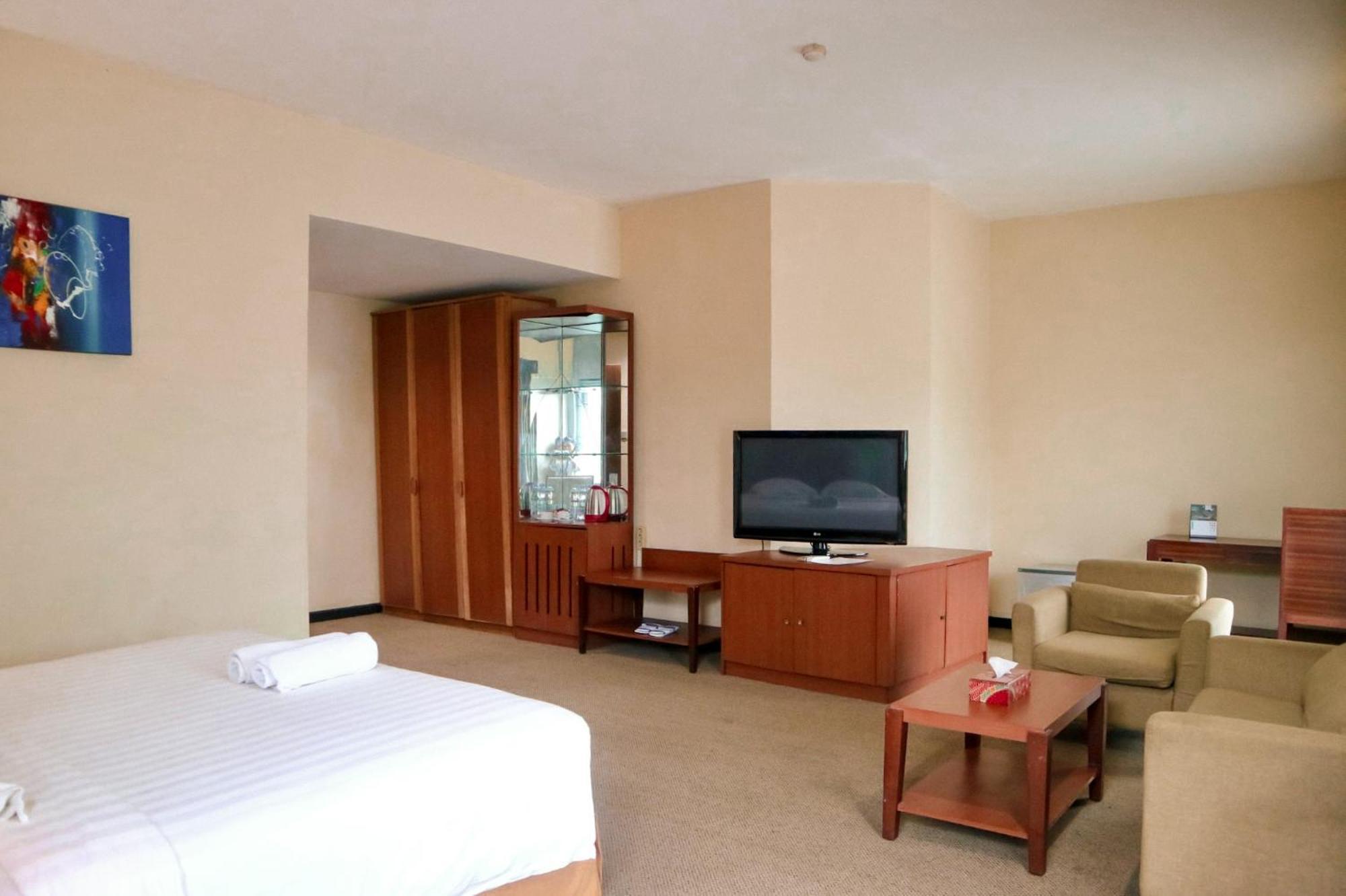 Hotel Mariat Соронг Екстер'єр фото